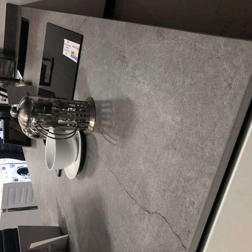 dekton-soke-display-in-store