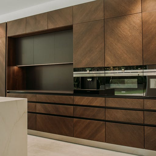 meble-fornirowne-z-blatem-sirius-oraz-wyspa-rem